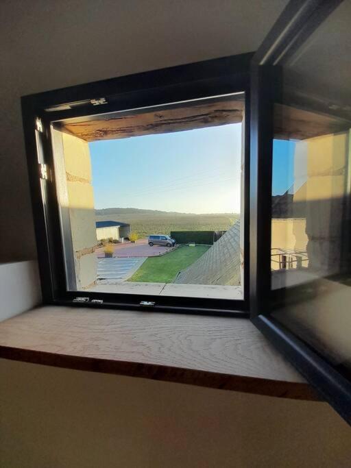 Le Repaire De Bacchus Apartment Saint-Nicolas-de-Bourgueil ภายนอก รูปภาพ